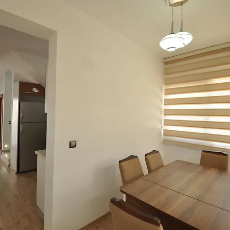 Vista 1 *
